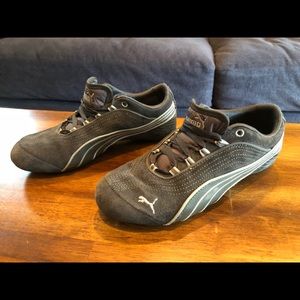 Puma women’s sneakers grey